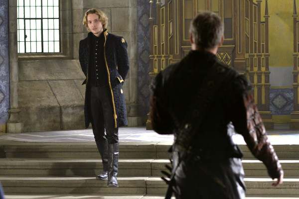 Toby Regbo  pic #743474