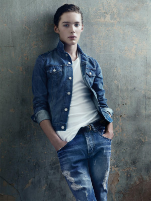 Toby Regbo  pic #492424