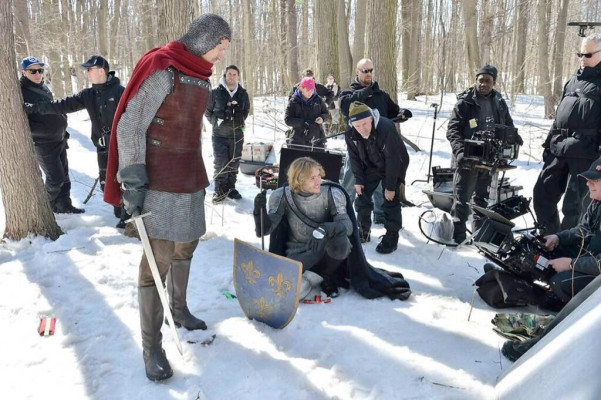 Toby Regbo  pic #737371