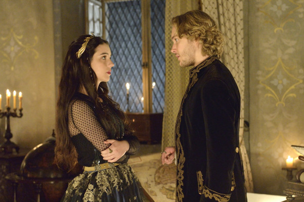 Toby Regbo  pic #737366