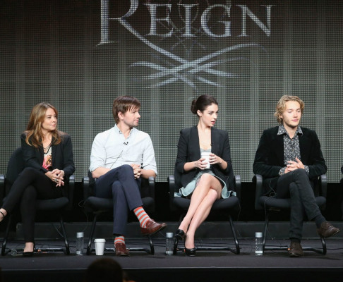 Toby Regbo  pic #740154
