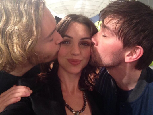 Toby Regbo  pic #737375