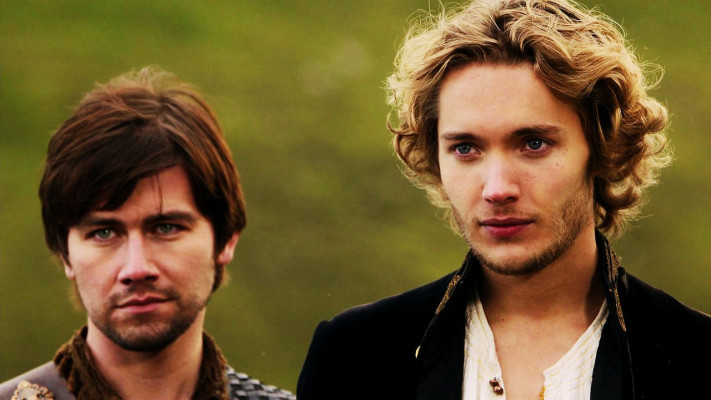 Toby Regbo  pic #737349