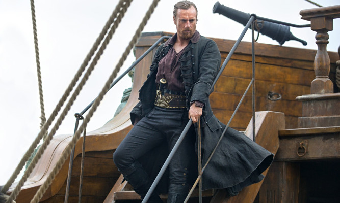 photo 3 in Toby Stephens gallery [id852966] 2015-12-15 00:00:00