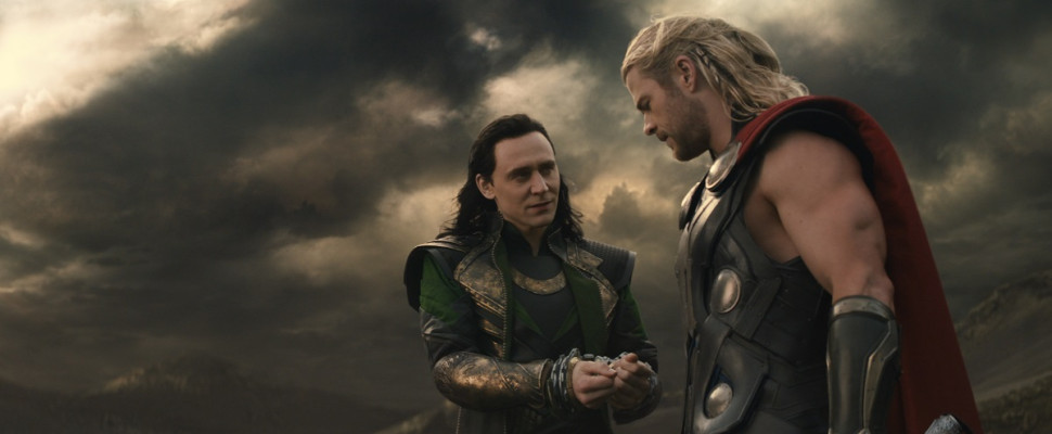 Tom Hiddleston pic #679543