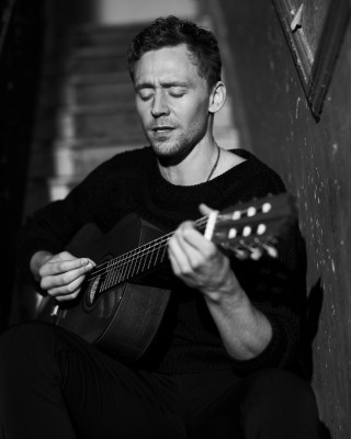 Tom Hiddleston pic #688732