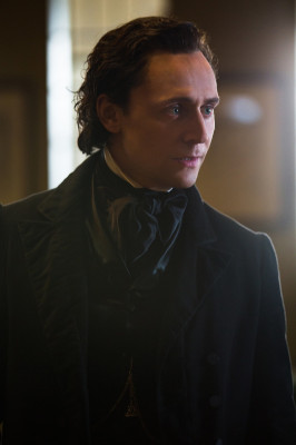 Tom Hiddleston pic #881909