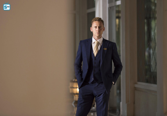 Tom Hiddleston - The Night Manager - Movie Stills