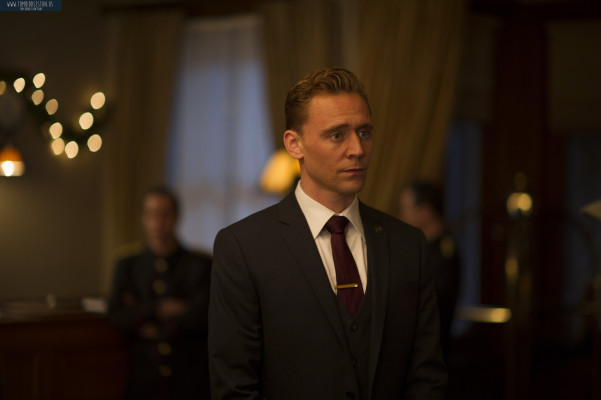 Tom Hiddleston - The Night Manager - Movie Stills