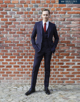 Tom Hiddleston - GUCCI WOMENS FASHION SHOW IN MILAN