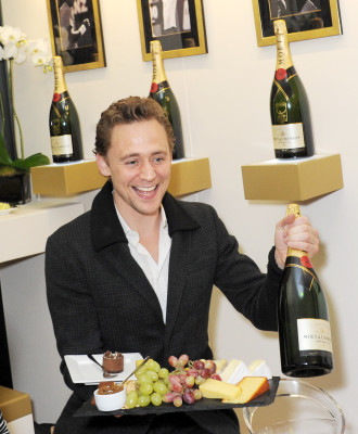 photo 21 in Hiddleston gallery [id693020] 2014-01-20 00:00:00