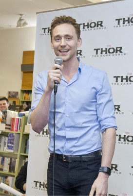 photo 22 in Hiddleston gallery [id693019] 2014-01-20 00:00:00