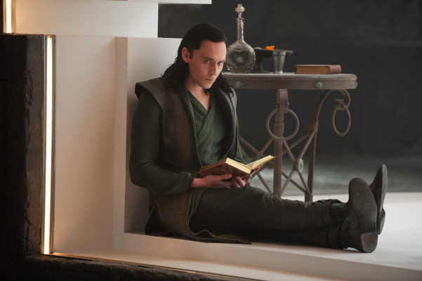 Tom Hiddleston pic #679547