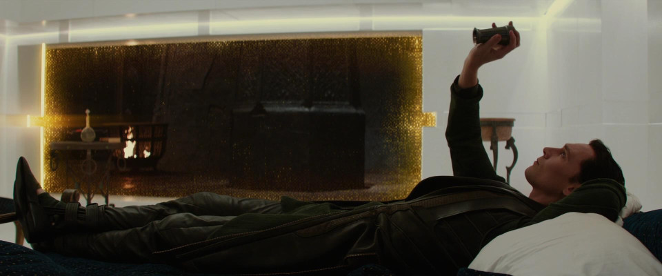Tom Hiddleston pic #701937