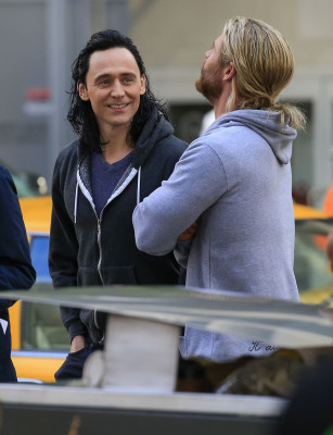 Tom Hiddleston - On The Set of Thor: Ragnarok (2017)