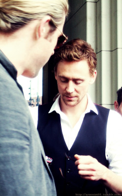 photo 9 in Tom Hiddleston gallery [id504355] 2012-04-30 00:00:00