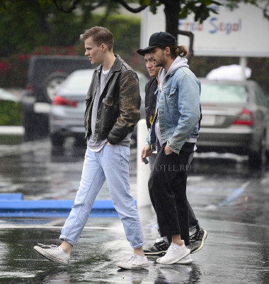 Tom Kaulitz leaving Mauro Café in LA 03/22/2018