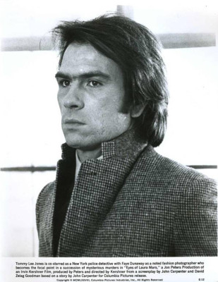 Tommy Lee Jones pic #385197