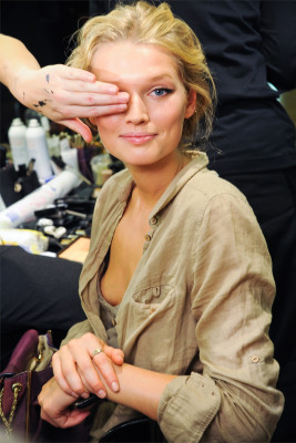 Toni Garrn pic #480063