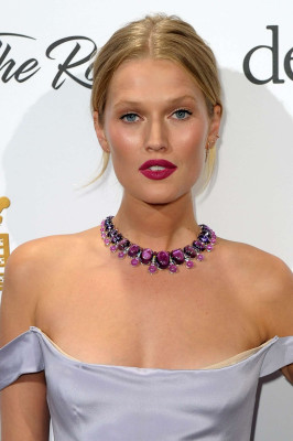 Toni Garrn pic #975934