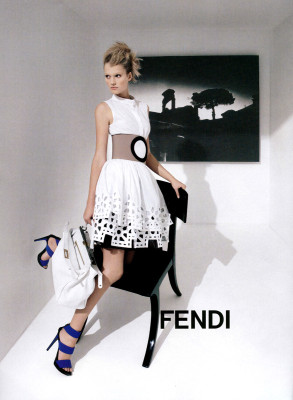 photo 27 in Toni Garrn gallery [id178903] 2009-07-22 00:00:00