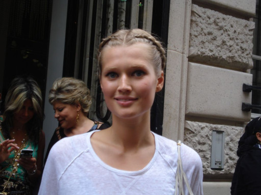 Toni Garrn pic #532450