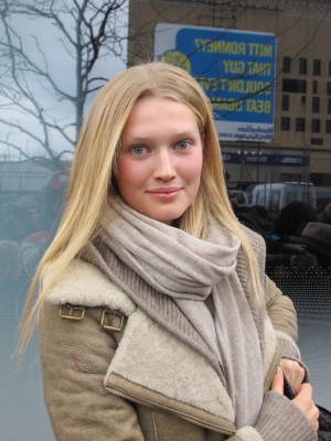 Toni Garrn pic #495040
