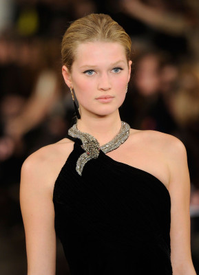 Toni Garrn pic #494647