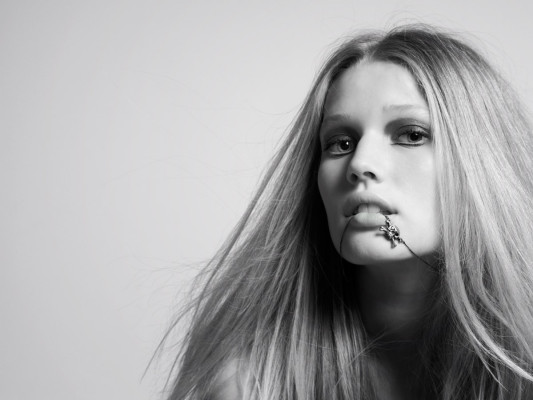 Toni Garrn pic #411771