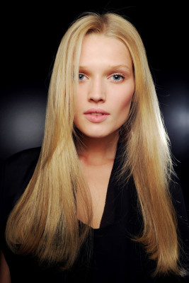 Toni Garrn pic #421740