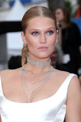 Toni Garrn - Cannes