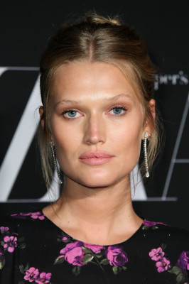 Toni Garrn - Harper&#039;s BAZAAR celebrates in New York