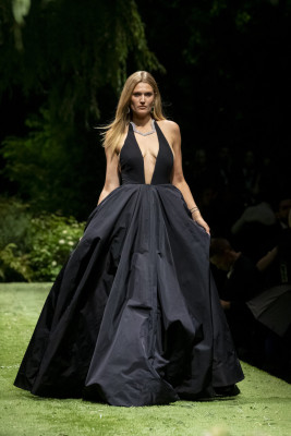 Toni Garrn at Chopard &#039;Caroline&#039;s Couture&#039; 2025 Show Cannes