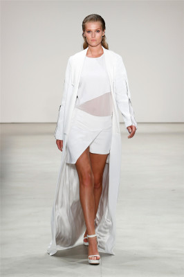 TONI GARRN - Karigam Fashion Show in New York.