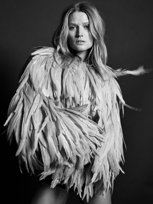 Toni Garrn - Icon Magazine
