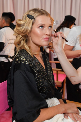 2018 Victoria’s Secret Fashion Show Backstage in NYC