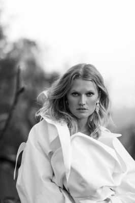 Toni Garrn - in Editorialist Magazine 2018 by Gilles Bensimon