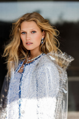 Toni Garrn - in Editorialist Magazine 2018 by Gilles Bensimon
