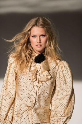Toni Garrn - in Editorialist Magazine 2018 by Gilles Bensimon