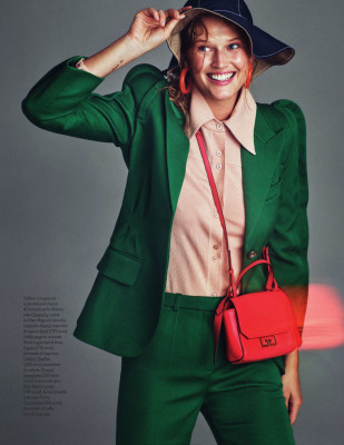 TONI GARRN in Elle Magazine, Italy November 2019