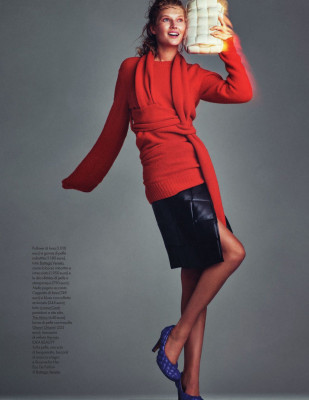 TONI GARRN in Elle Magazine, Italy November 2019