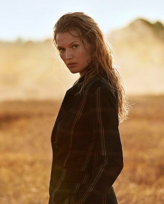 Toni Garrn - Elle Germany By Adam Franzino