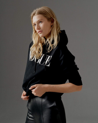 Toni Garrn – Vogue Collection Winter 2020