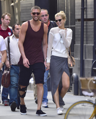 Toni Garrn pic #811661