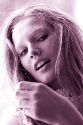 Toni Garrn pic #207996
