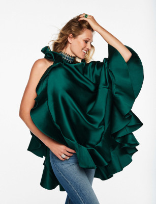 Toni Garrn - Elle Spain 