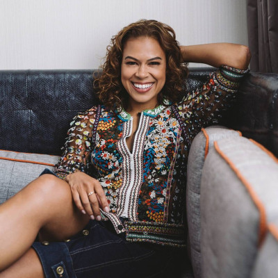 Toni Trucks - Curl Revolution Book (2017)
