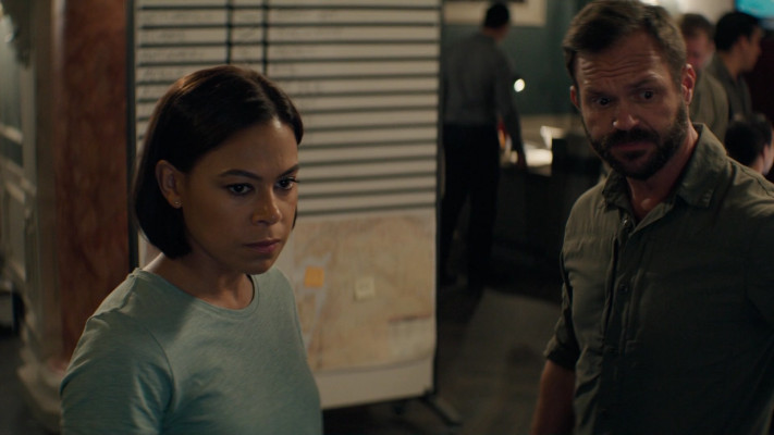 Toni Trucks - Seal Team (2019) 3x01 &#039;Welcome To The Refuge&#039;