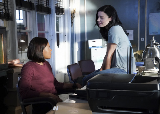 Toni Trucks - Seal Team (2019) 3x01 &#039;Welcome To The Refuge&#039;