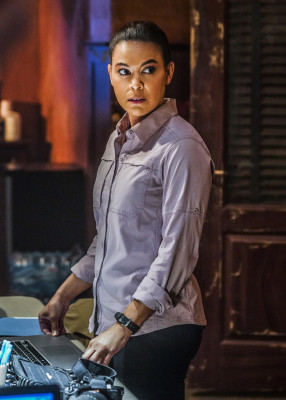 Toni Trucks - Seal Team (2021) 4x09 &#039;Reckoning&#039;